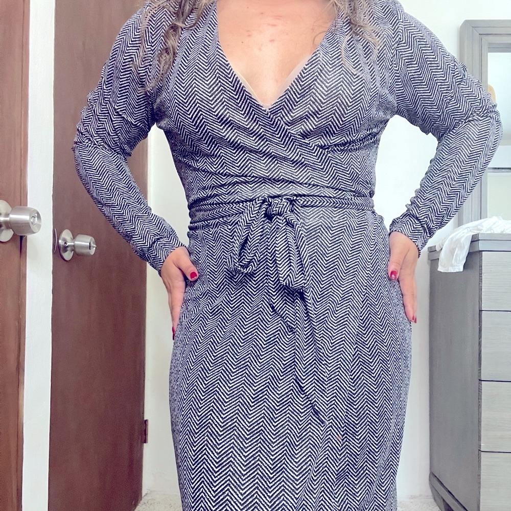 ✨Wrap around Midi dress
